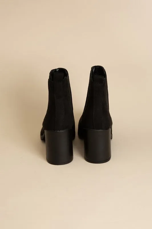 Arbor Black Boots