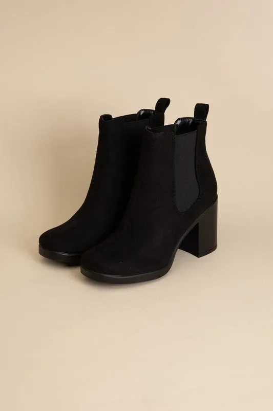 Arbor Black Boots