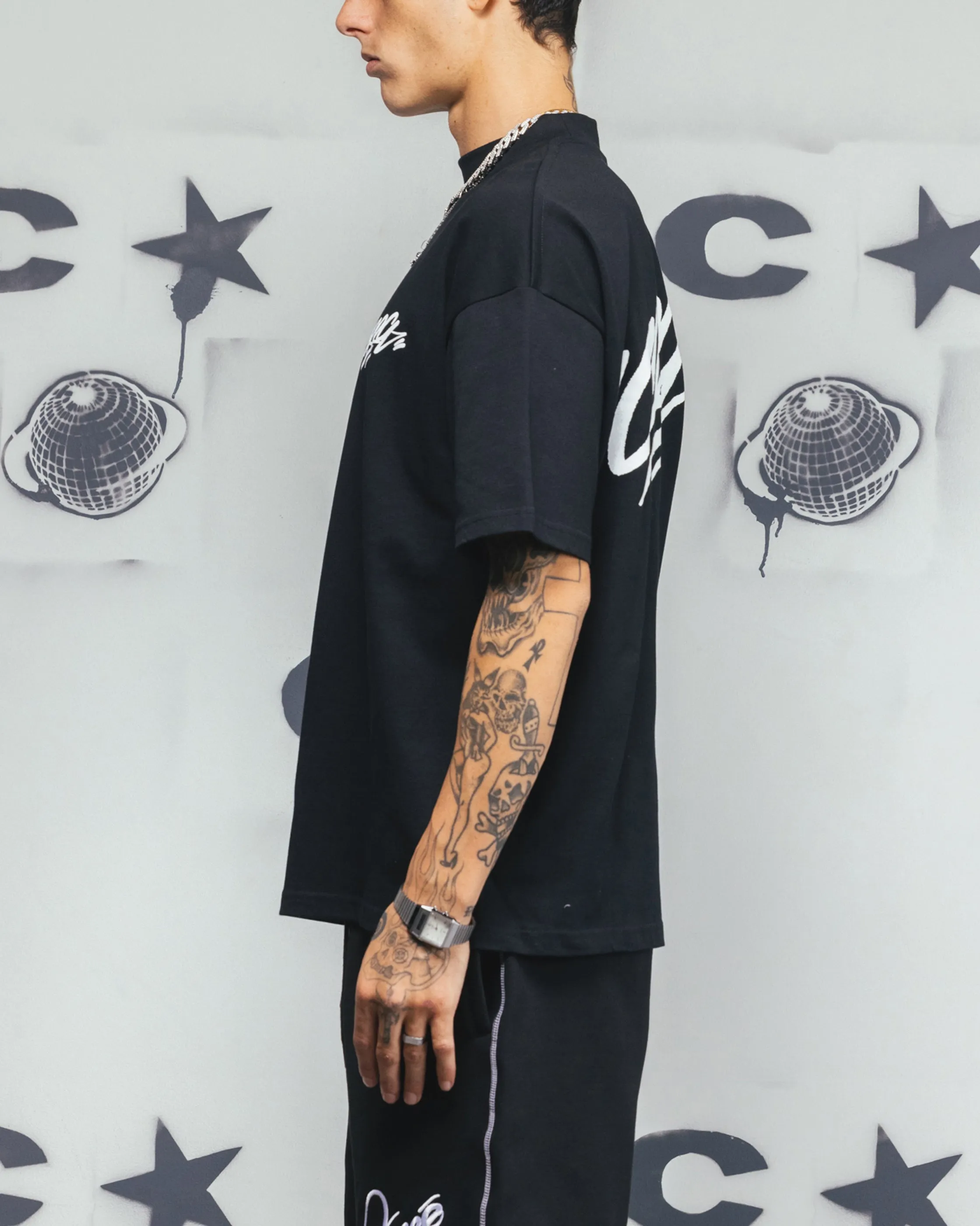 Carre Tag Mock Neck T-Shirt Black