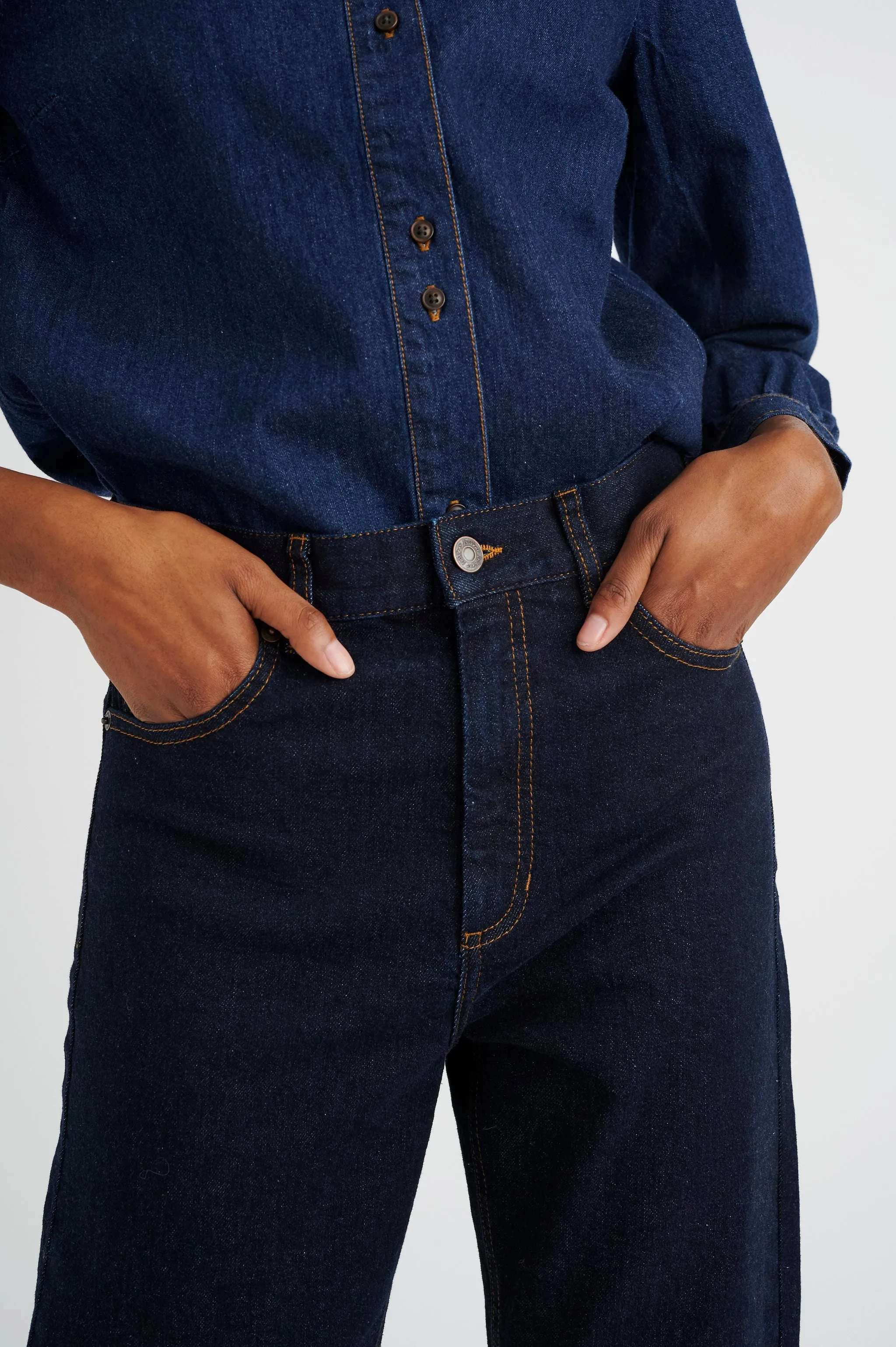 INWEAR<BR>
Katelin Straight Jeans<BR>
Blue Denim<BR>