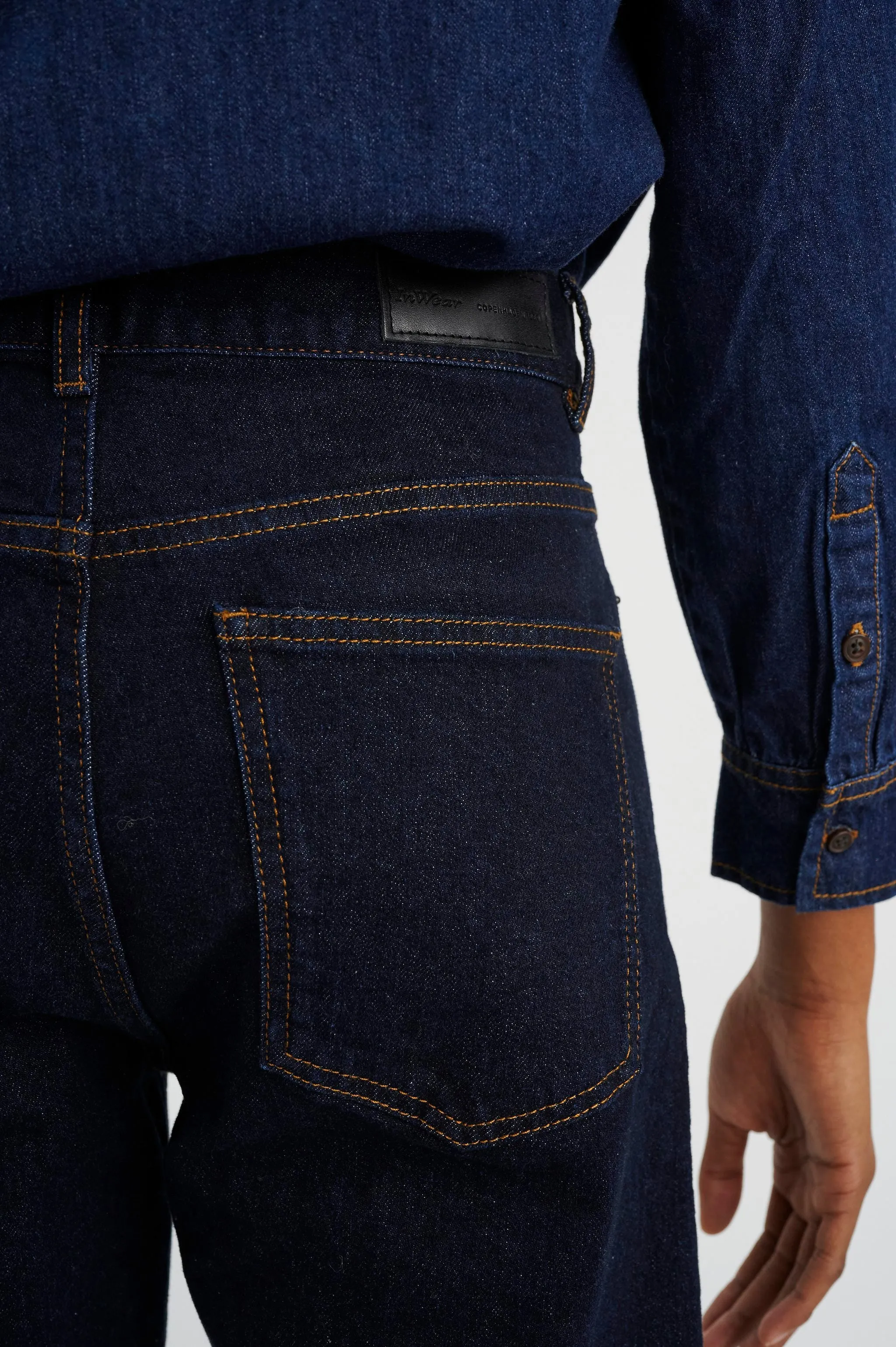 INWEAR<BR>
Katelin Straight Jeans<BR>
Blue Denim<BR>