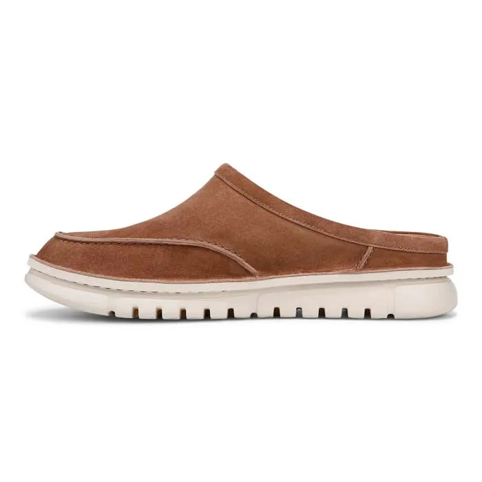 Mens Vionic Uptown Clog in Hazelnut