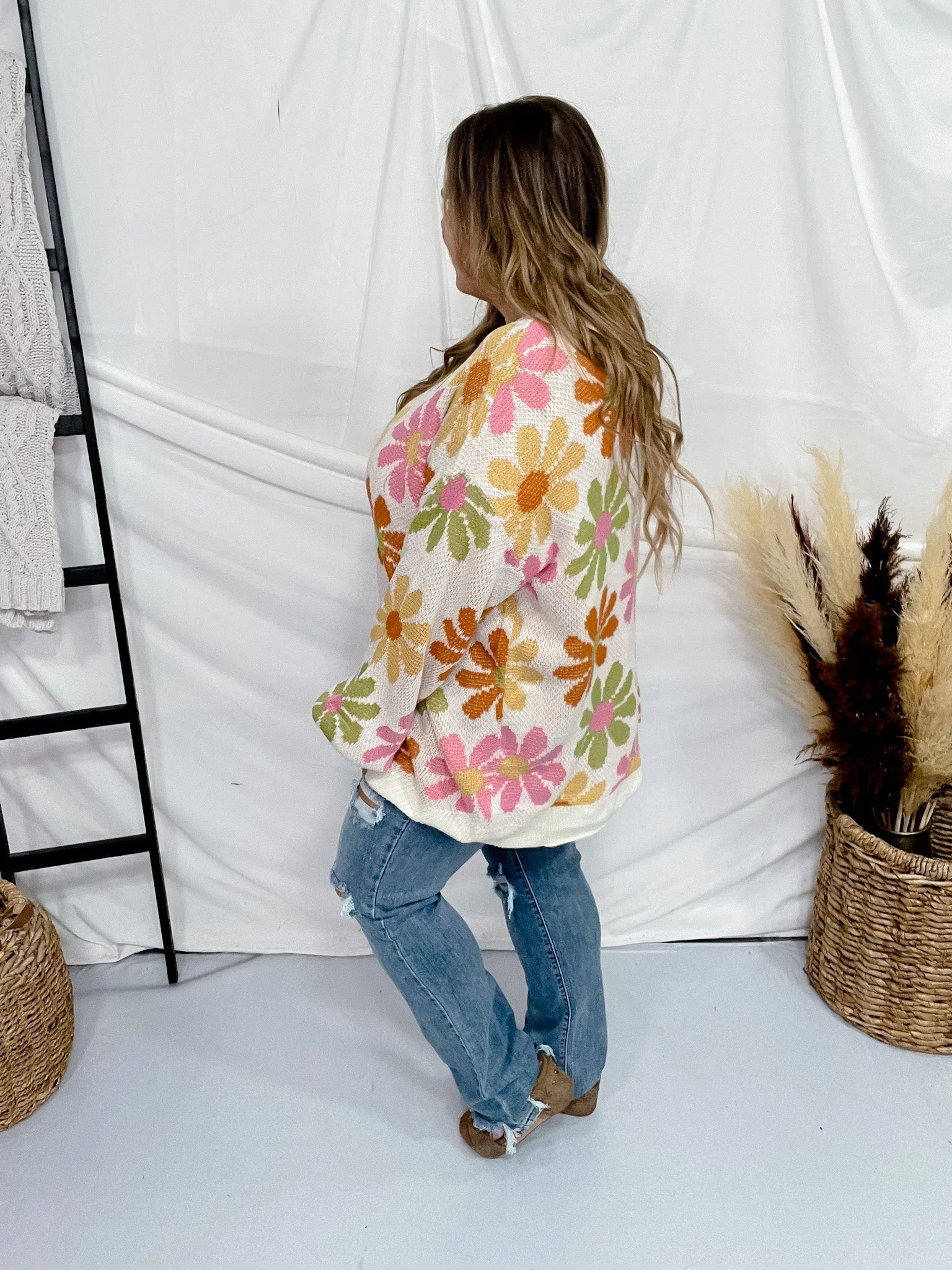 Retro Daisy Knit Pullover Sweater